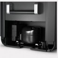 Dometic CFX3 45 Portable Compressor Fridge and Freezer Cool Box 40L -Camping Sales Store CFX 35 freezer 2 98199.1581593448 1