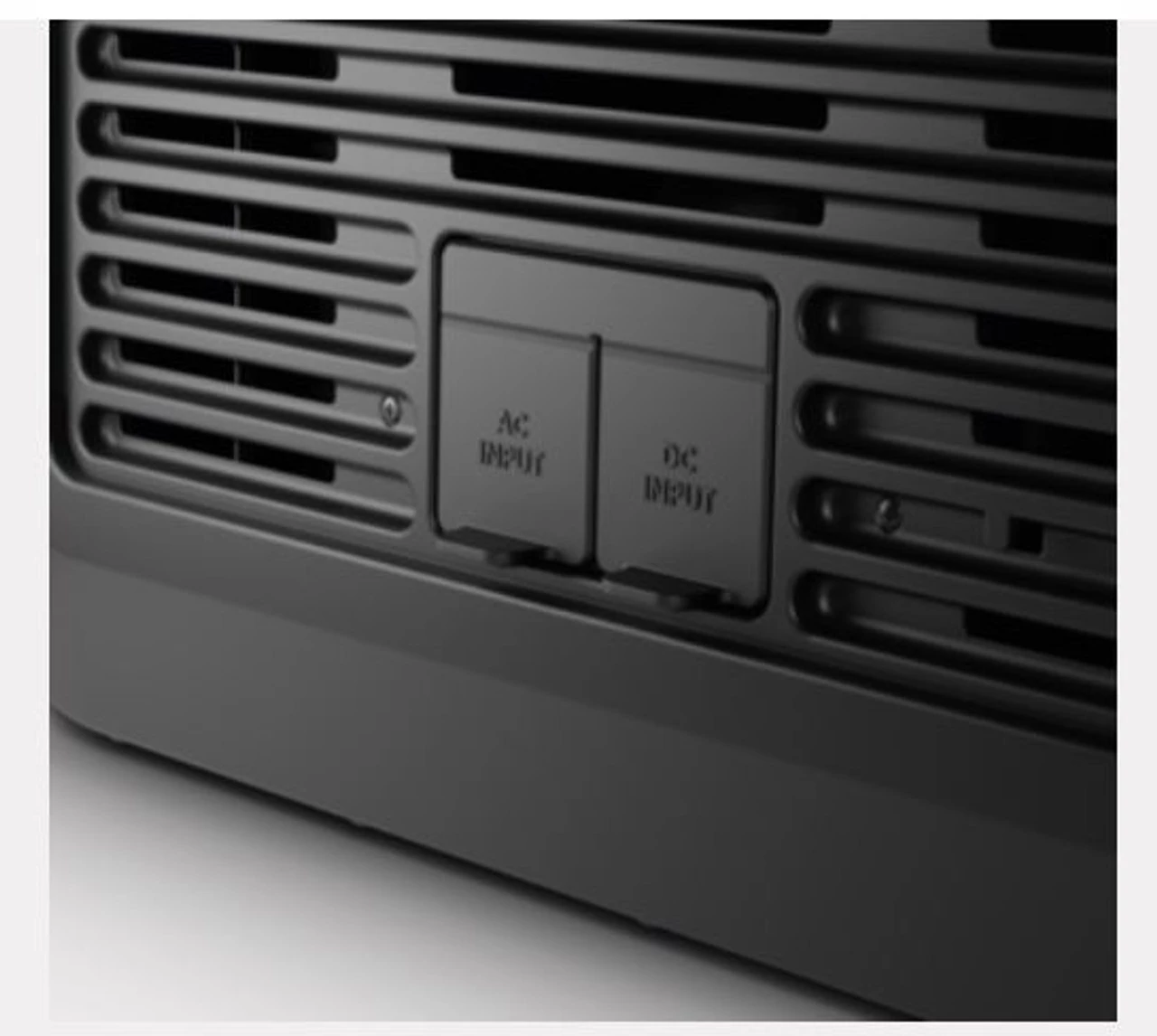 Dometic CFX3-55IM Portable Compressor Cool Box Fridge and Freezer With Ice Maker Function 6 Dometic CFX3-55IM Portable Compressor Cool Box Fridge and Freezer With Ice Maker Function - Image 4