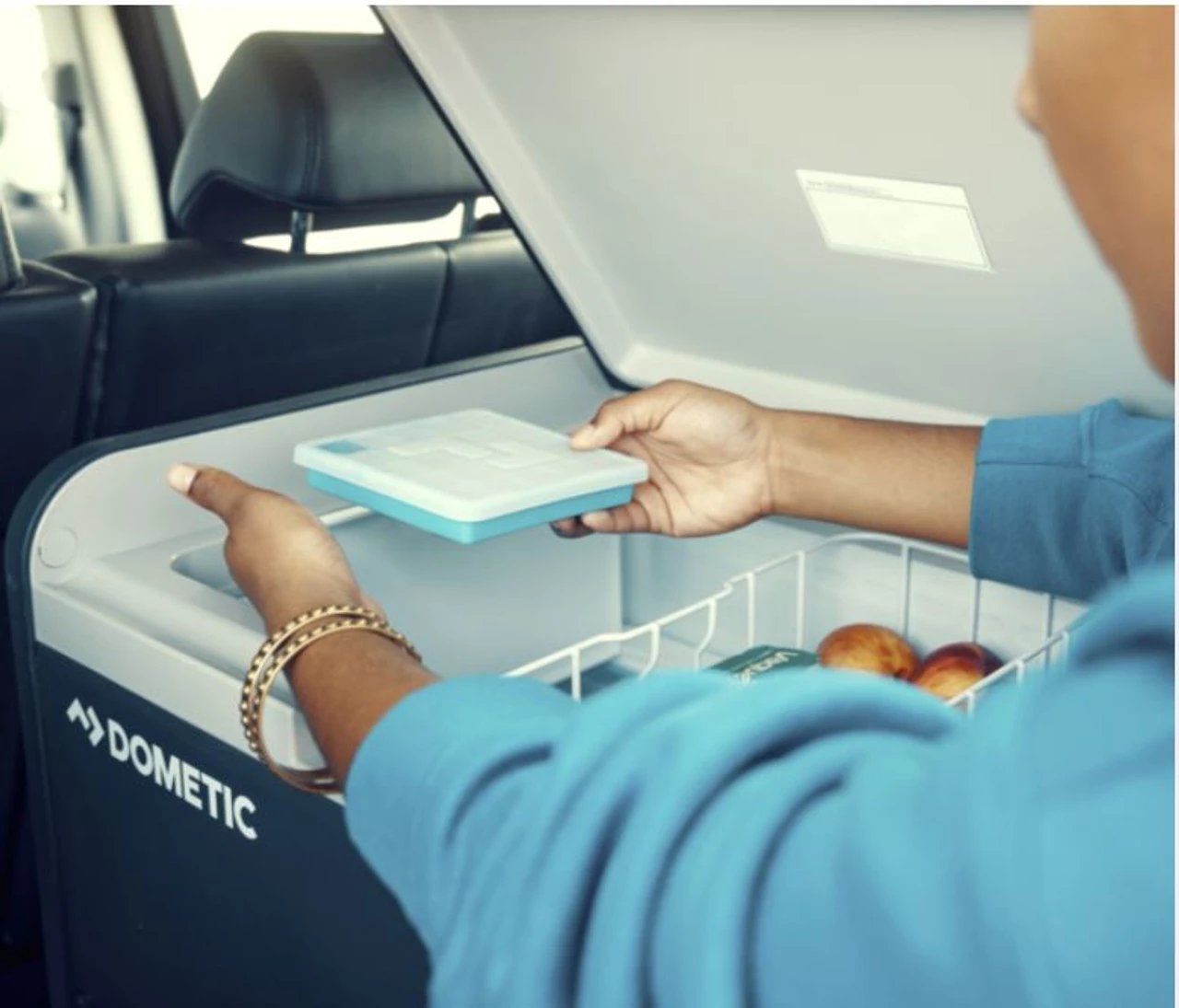 Dometic CFX3-55IM Portable Compressor Cool Box Fridge and Freezer With Ice Maker Function 9 Dometic CFX3-55IM Portable Compressor Cool Box Fridge and Freezer With Ice Maker Function - Image 7