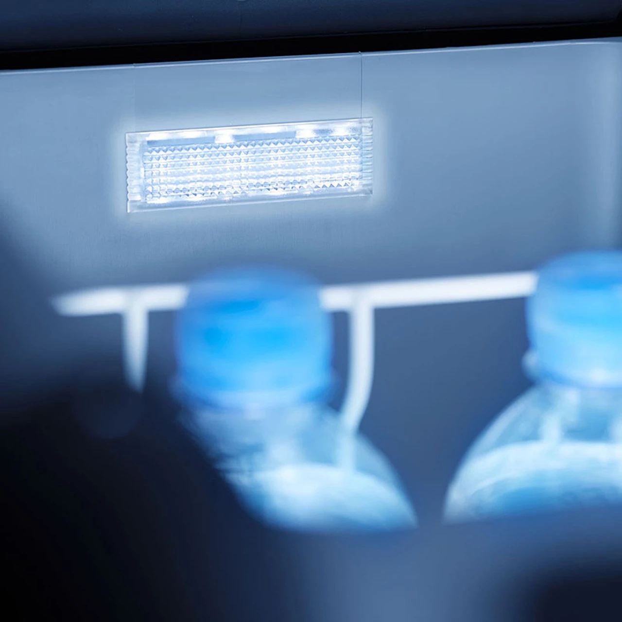 Dometic CFX3-55IM Portable Compressor Cool Box Fridge and Freezer With Ice Maker Function 10 Dometic CFX3-55IM Portable Compressor Cool Box Fridge and Freezer With Ice Maker Function - Image 8