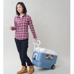 Igloo MaxCold 40 Wheeled Ice 38 Litre Cool Box -Camping Sales Store maxcold 40 quart pulled 49103.1425290301 1